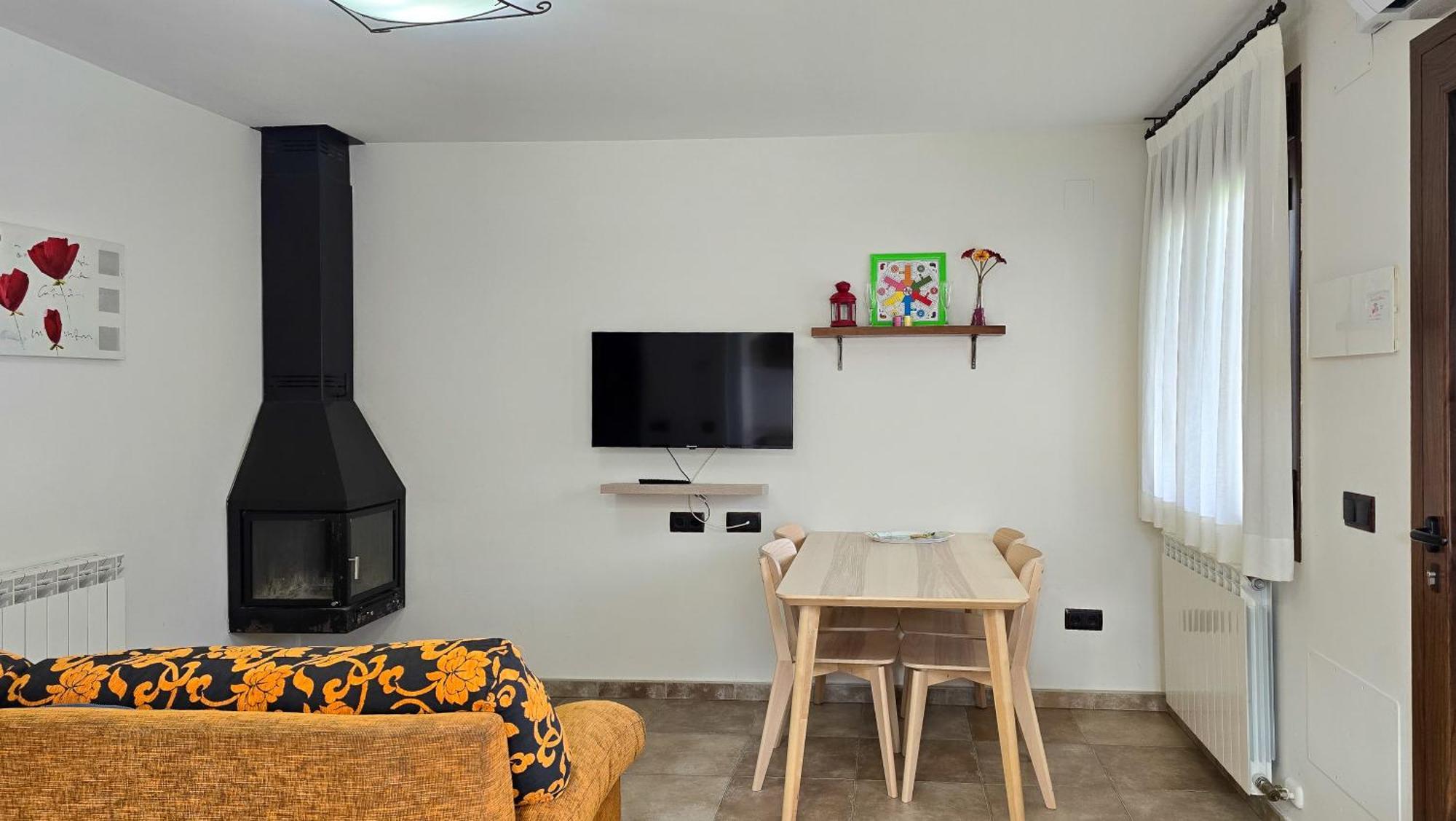 בית הארחה Escalona 	Casas La Ribera Ordesa מראה חיצוני תמונה