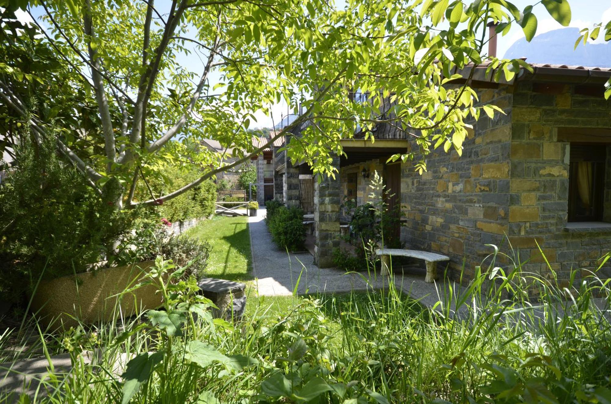 בית הארחה Escalona 	Casas La Ribera Ordesa מראה חיצוני תמונה