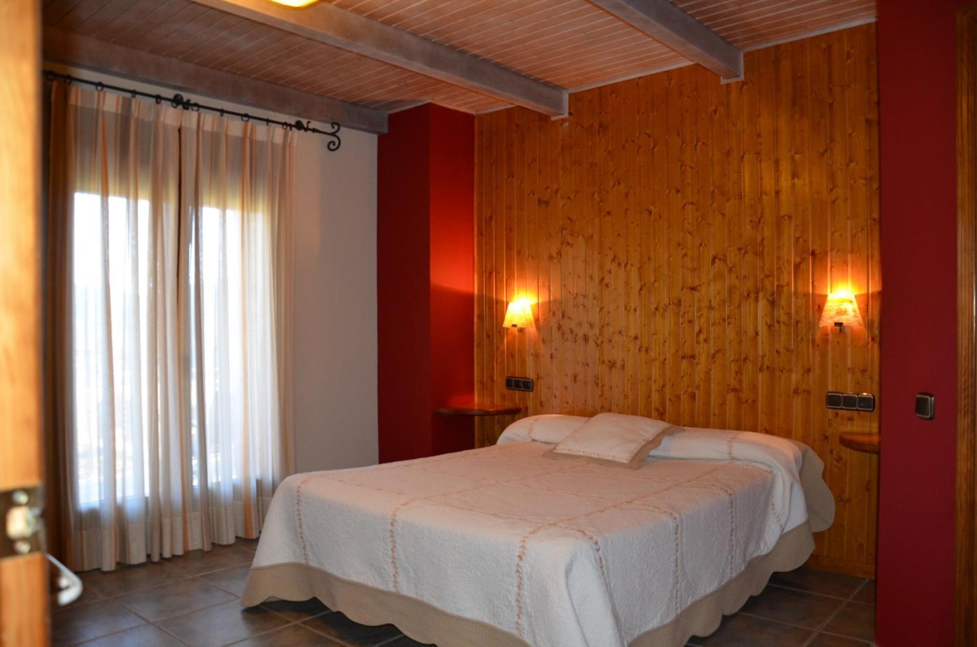 בית הארחה Escalona 	Casas La Ribera Ordesa מראה חיצוני תמונה